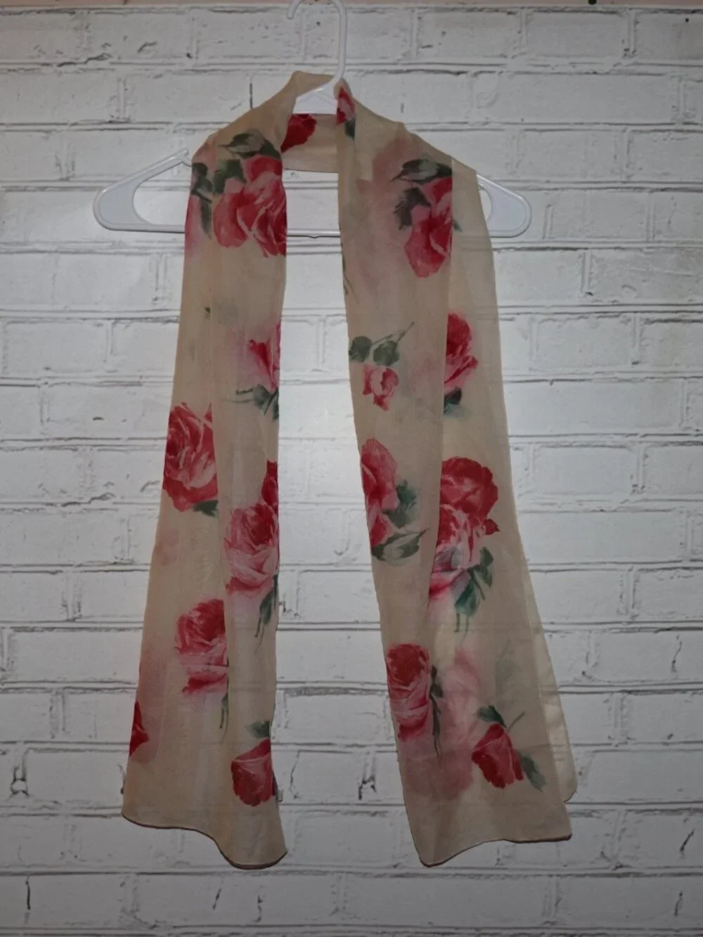 🌹✨ Rose Floral Sheer Scarf · 14